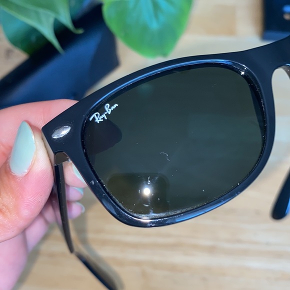 Ray-Ban Wayfarer Sunglasses (men’s) - Picture 5 of 5
